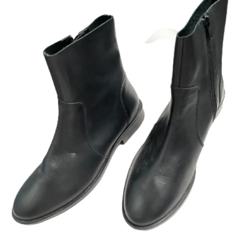 Asos Leather‎ Women's Chelsea Booties Boots Size 6 NWOB